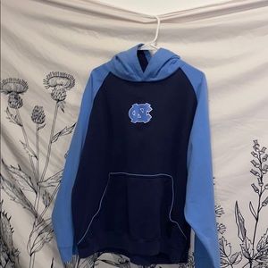 Size XL North Carolina sweatshirt